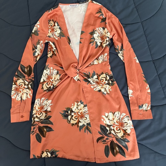 V Cut Long Sleeve Dress - orange - Picture 2 of 6